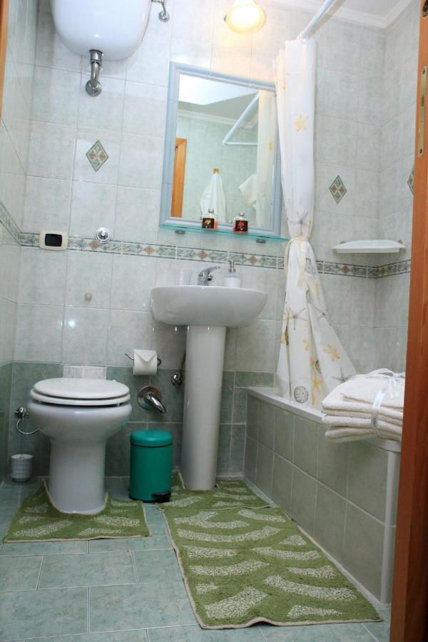 B&B Mitilini Central Station Napoli Bagian luar foto